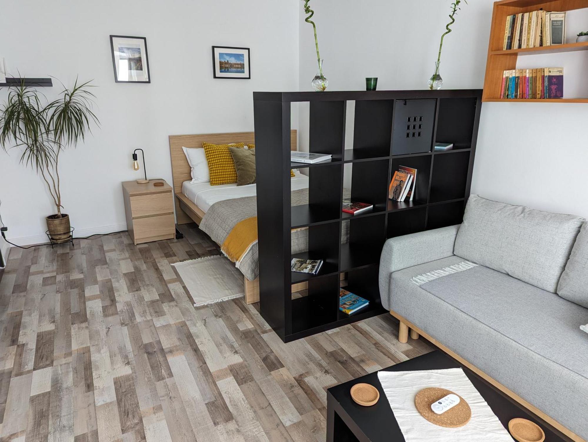 Sebastian Studio Apartment Bucharest Exterior photo